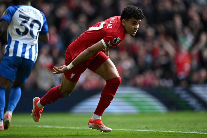 Pada menit ke-71, Luis Diaz kembali menjebol gawang Brighton usai menerima bola dari Salah. Sayangnya gol tersebut dianulir karena Diaz berada dalam posisi offside saat gol tersebut terjadi. Skor 2-1 bertahan sampai pertandingan berakhir. 