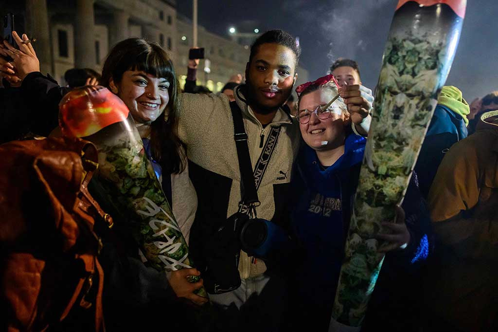 Perubahan ini menjadikan Jerman sebagai salah satu negara dengan undang-undang ganja paling liberal di Eropa, bersama dengan Malta dan Luksemburg, yang masing-masing melegalkan penggunaan ganja untuk rekreasi pada tahun 2021 dan 2023.