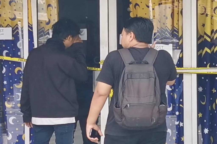 Peristiwa tersebut terjadi di sebuah toko di Desa Semambung, Kecamatan Gedangan, Kabupaten Sidoarjo, Minggu, 31 Maret 2024 malam. 