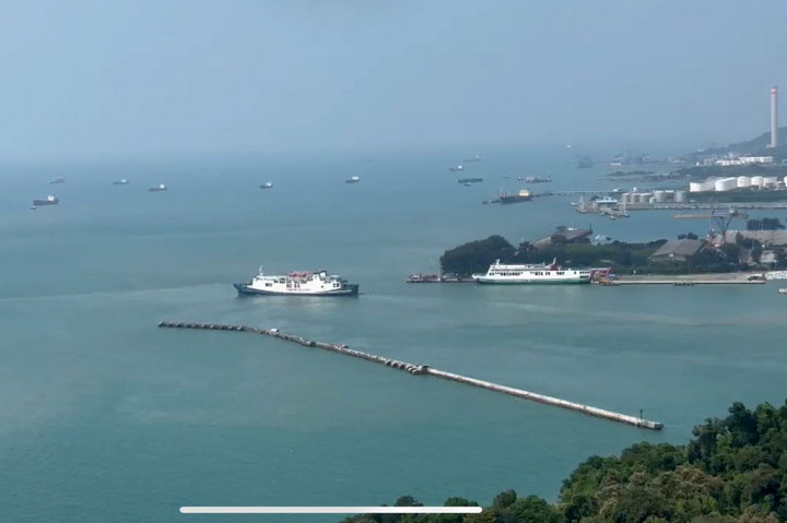 Jenderal Listyo sebelumnya telah melaksanakan rapat koordinasi (rakor) lintas sektoral kesiapan Operasi Ketupat Tahun 2024. Kegiatan ini untuk memastikan pelaksanaan arus mudik dan balik berjalan aman dan lancar. Menurut Sigit, kesiapan strategi dan pengecekan jalur sejak dini sangat diperlukan untuk menekan angka fatalitas kecelakaan lalu lintas saat momentum arus mudik dan balik Lebaran 2024.