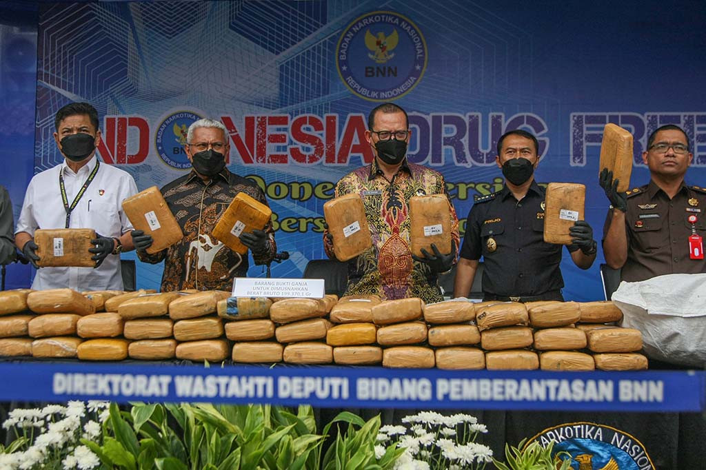 Jajaran Badan Narkotika Nasional (BNN) membongkar sindikat peredaran 200 kilogram ganja yang akan dikirim dari Aceh ke Pulau Jawa Sabtu, 2 Maret 2024 lalu.