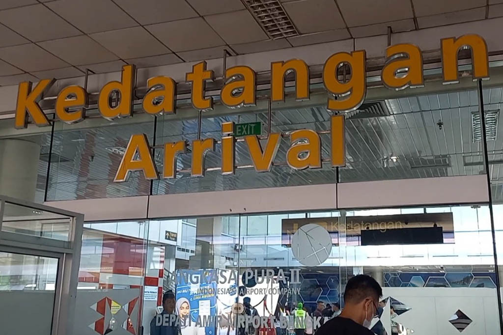 Bandara Depati Amir Pangkalpinang Provinsi Bangka Belitung (Babel) mulai dipadati pemudik, kendati puncak mudik baru akan terjadi H-5 Lebaran nanti.