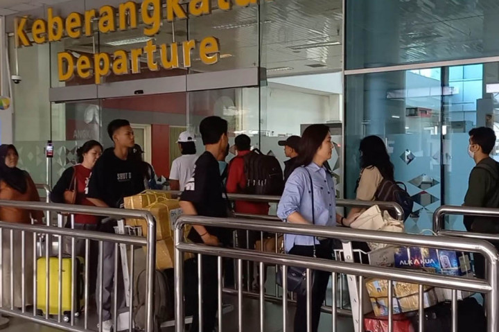 Jumlah penumpang pun dalam empat hari ini terus mengalami peningkatan hingga 5.600 orang dengan 38 kali pergerakan pesawat.