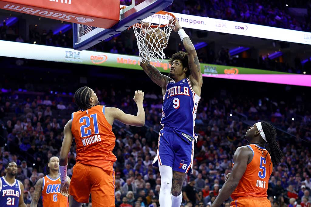 Skor Kelly Oubre Jr. lebih banyak satu angka dari Embiid, yaitu mencetak 25 poin untuk 76ers. Tobias Harris menambahkan 18 poin, Paul reed 12, dan Cameron Payne double-double dengan 10 poin dan 10 rebound.