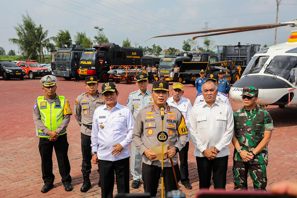 Hassanudin mengungkapkan, apel gelar pasukan sebagai bentuk kesiapan dan komitmen TNI/Polri serta stakeholder terkait dalam memberikan pengamanan kepada masyarakat yang melaksanakan mudik dan Lebaran 2024.