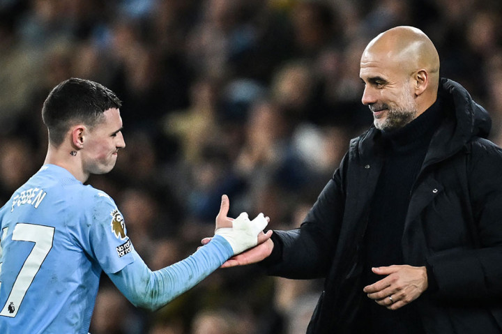 Manchester City berhasil memetik kemenangan telak 4-1 saat menjamu tim peringkat empat, Aston Villa dalam matchday ke-31 Liga Premier Inggris, Kamis, 4 April 2024 dini hari WIB. Phil Foden menjadi bintang utama dalam pertandingan ini berkat trigolnya (hattrick).