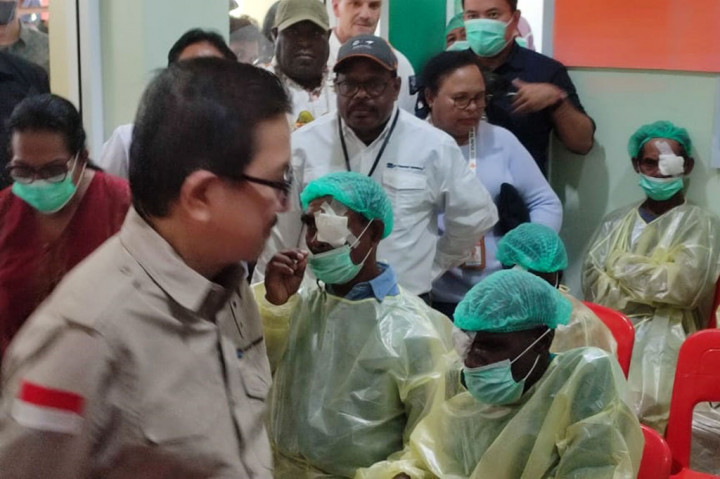 Dalam kegiatan bakti sosial terkait HUT ke-57 PT FI tahun ini, Tony Wenas menekankan pentingnya kesehatan dan pendidikan masyarakat yang keduanya saling menunjang.