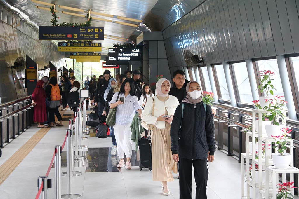 PT Kereta Api Indonesia (Persero) Daop 2 Bandung menambah 1 kereta kelas ekonomi (K3) kapasitas 80 orang pada rangkaian KA Malabar relasi Bandung-Malang, untuk keberangkatan pukul 17.20 WIB. Penambahan 1 kereta tersebut berlaku mulai 7-15 April 2024 atau selama 9 hari.