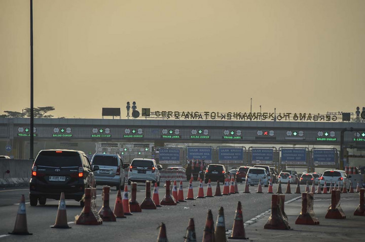 PT Jasa Marga (Persero) Tbk menyampaikan sebanyak 807.510 kendaraan meninggalkan wilayah Jakarta, Bogor, Tangerang, dan Bekasi (Jabotabek) pada H-7 sampai dengan H-4 Hari Raya Idulfitri 1445H/Tahun 2024 atau pada Rabu-Sabtu, 3-6 April 2024.