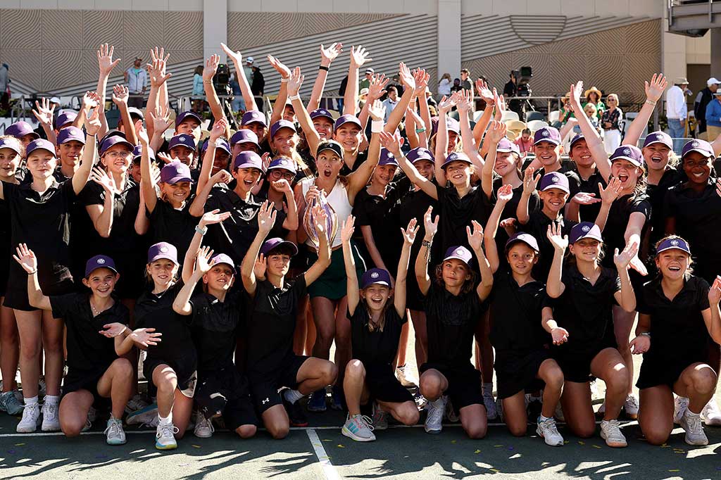 Collins kini menjadi petenis nonunggulan keempat yang memenangi gelar Charleston, bergabung dengan Iva Majoli pada 2002, Justine Henin pada 2005, dan Kasatkina yang memenangi gelar tunggal WTA perdananya di Charleston pada 2017.