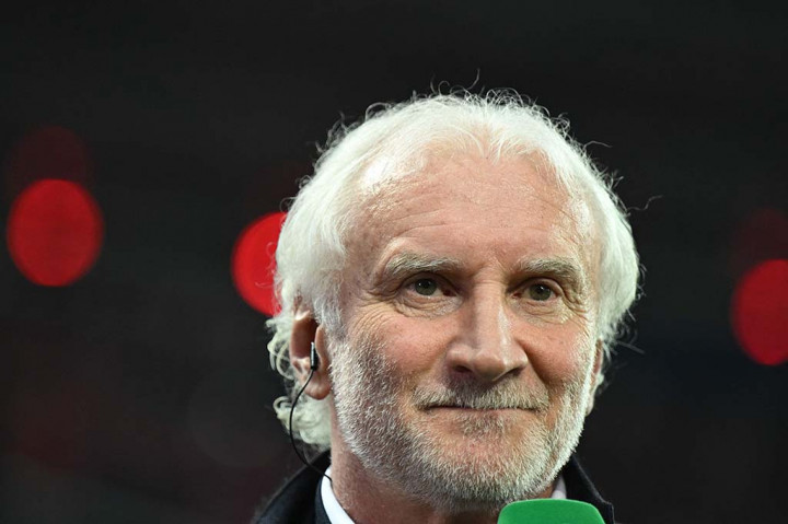 Voeller menikmati karier cemerlang bersama tim nasional Jerman baik sebagai pemain maupun pelatih, dengan turut menjuarai Piala Dunia sebagai pemain dan runner-up sewaktu menjadi pelatih pada 2002.