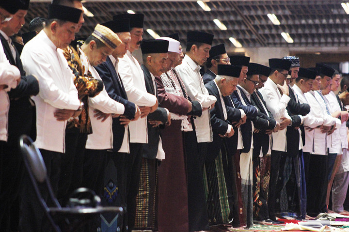 Presiden Joko Widodo (Jokowi) salat Idulfitri 1445 Hijriah di Masjid Istiqlal Jakarta, Rabu, 10 April 2024. Ini merupakan momen Jokowi kembali salat Idulfitri di Jakarta.