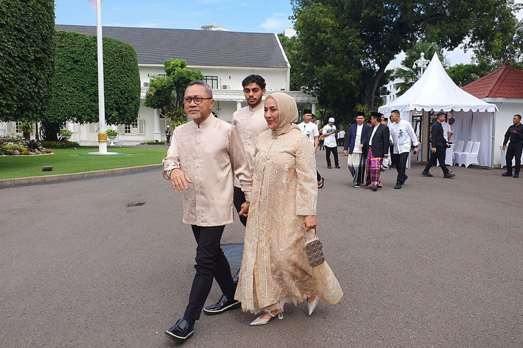 Sejumlah menteri sudah tiba di Istana Kepresidenan, Jakarta, Rabu, 10 April 2024. Mereka datang untuk menghadiri gelar griya atau open house.