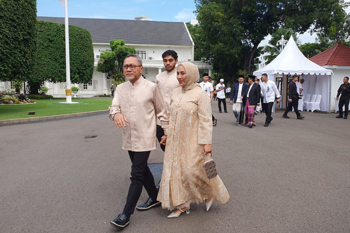 Sejumlah menteri sudah tiba di Istana Kepresidenan, Jakarta, Rabu, 10 April 2024. Mereka datang untuk menghadiri gelar griya atau open house.