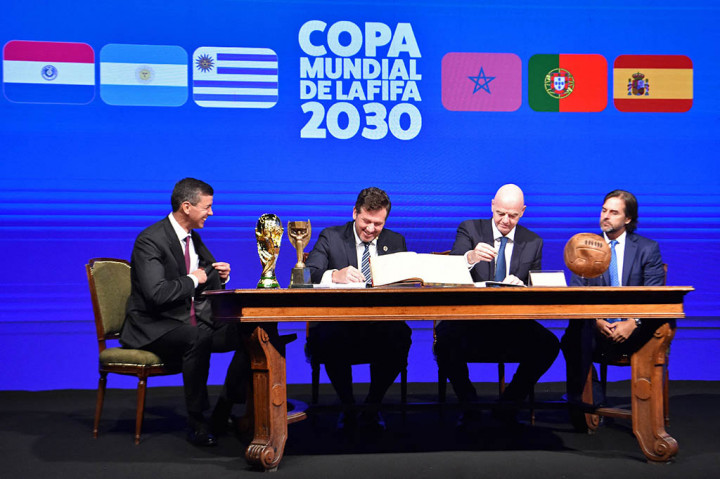 Presiden FIFA Gianni Infantino pada Kamis, 11 April 2024 menyerukan perjuangan bersama melawan rasisme yang masih terjadi di pertandingan olahraga, khususnya sepak bola.