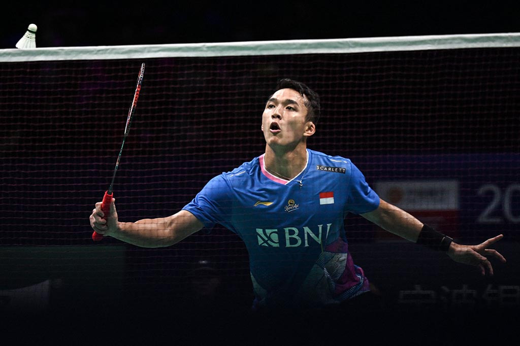 Jonatan menang atas Shi pada babak semifinal melalui rubber game ketat 18-21, 21-19, 21-12.