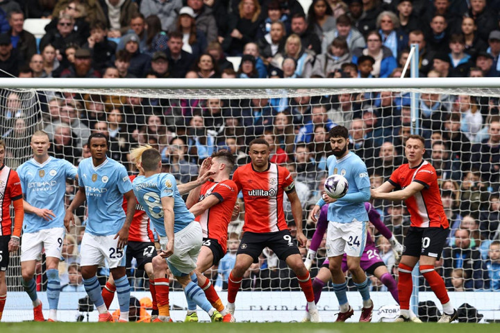 City baru bisa menambah gol pada menit ke-64. Mateo Kovacic berhasil melepaskan diri dari kawalan pemain Luton untuk menyambut umpan sepak pojok Julian Alvarez.