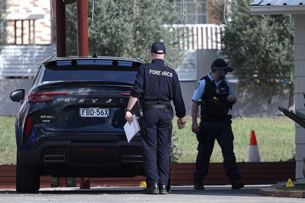 Walikota Fairfield, Frank Carbone mengatakan kepada wartawan bahwa dia yakin uskup akan baik-baik saja. Keempat korban dirawat karena luka bacok, sementara seorang pria berusia lima puluhan telah dibawa ke Rumah Sakit Liverpool. Luka yang dialami para korban disebutkan tidak mengancam nyawa.
