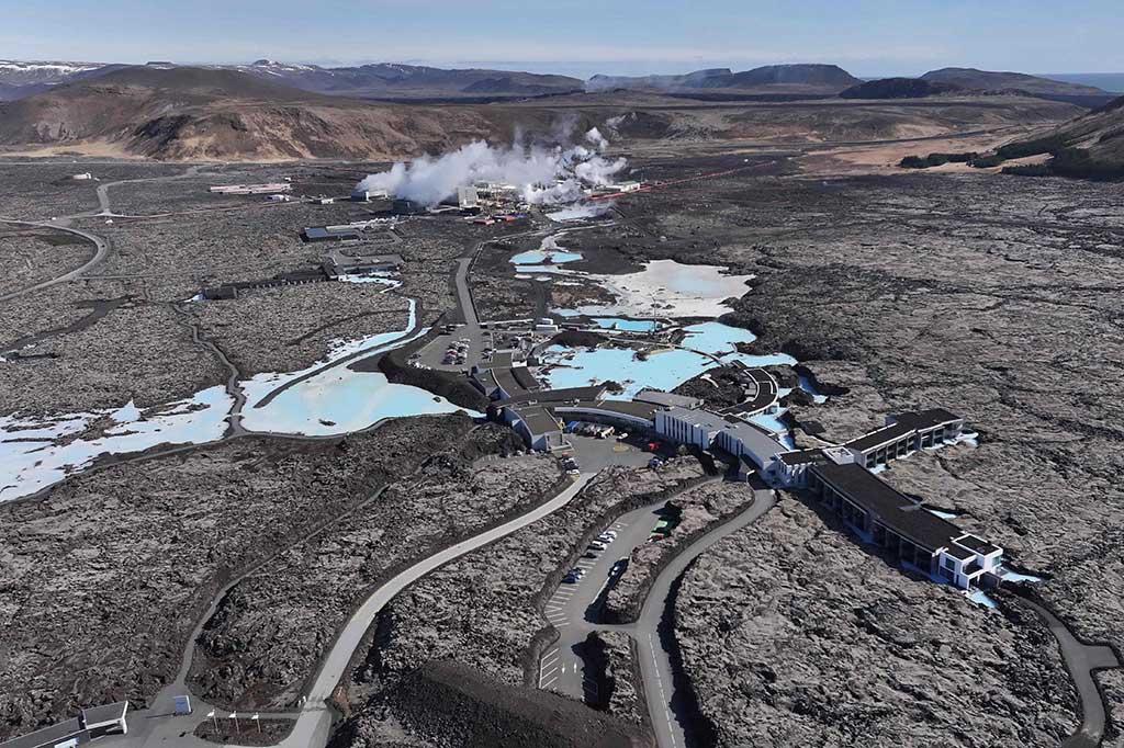 Menurut IMO, gunung berapi tersebut mengeluarkan sekitar 3,6 meter kubik lava per detik dalam pengukuran terbaru yang dilakukan pada 9 April.
