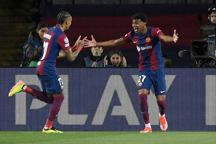 Rapinha membawa Barcelona unggul terlebih dahulu pada menit ke-12 usai meneruskan umpan silang Lamine Yamal. Ini merupakan gol ketiga pemain asal Brasil tersebut laga laga ini, setelah dua golnya di Paris di leg pertama.