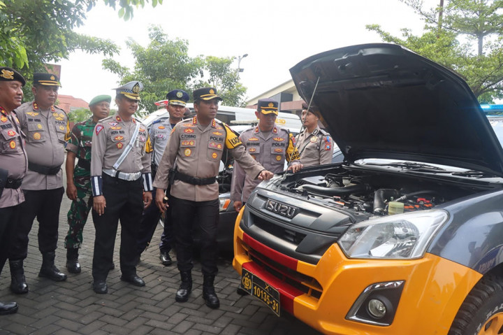 Kapolresta Sidoarjo Kombes Christian Tobing mengucapkan terima kasih atas kerja keras dan pelayanan yang profesional serta humanis dalam pelaksanaan Operasi Ketupat Semeru 2024. Ucapan terima kasih itu dia sampaikan untuk seluruh personel termasuk polsek jajaran maupun TNI hingga stake holder.