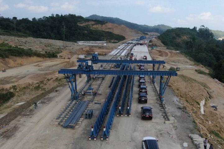 Dalam aturan tersebut, dilakukan pengusahaan terhadap 24 ruas Jalan Tol, guna mempercepat pembangunan jalan tol di Sumatera salah satunya ruas jalan tol Lhokseumawe-Sigli dan Langsa-Lhokseumawe.