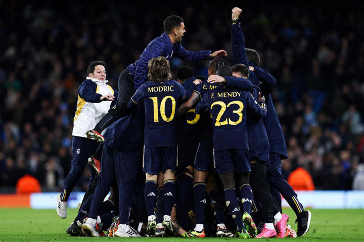 Real Madrid mengamankan tempat di semifinal Liga Champions 2023/24 setelah menang adu penalti 4-3 atas Manchester City pada leg kedua perempat final di Etihad Stadium, Kamis, 18 April 2024 dini hari WIB.
