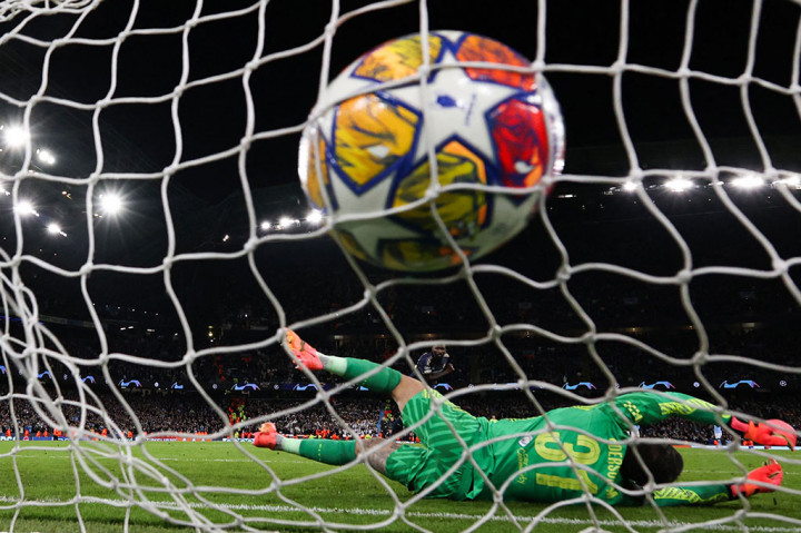 Empat penendang Real Madrid (Jude Bellingham, Lucas Vasquez, Nacho dan Rudiger) berhasil mencetak gol, hanya tendangan Luka Modric yang bisa dihentikan oleh Ederson.