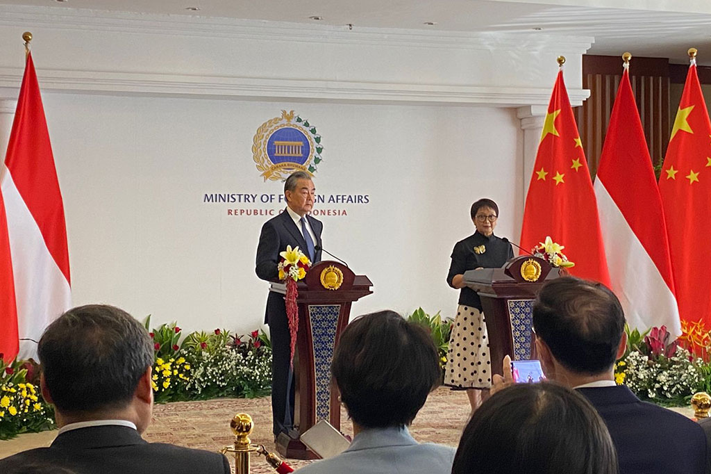 Indonesia dan Tiongkok sepakat untuk mendukung keanggotaan penuh Palestina di PBB. Hal ini diungkapkan Menteri Luar Negeri Retno Marsudi dan Menlu Tiongkok Wang Yi dalam pernyataan bersama di Jakarta.