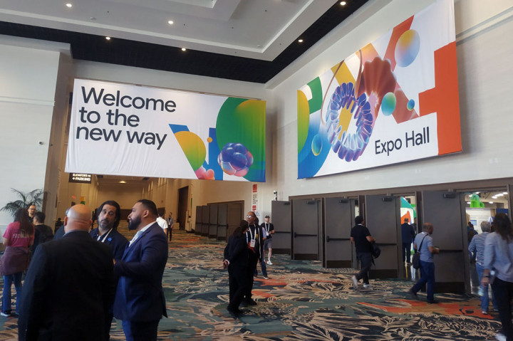 Google memperkenalkan berbagai inovasinya melalui pameran 'Google Cloud Showcase