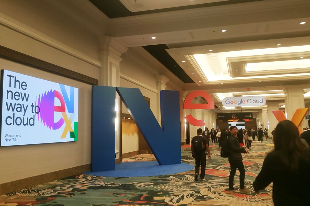 Suasana di koridor 'Google Cloud Showcase