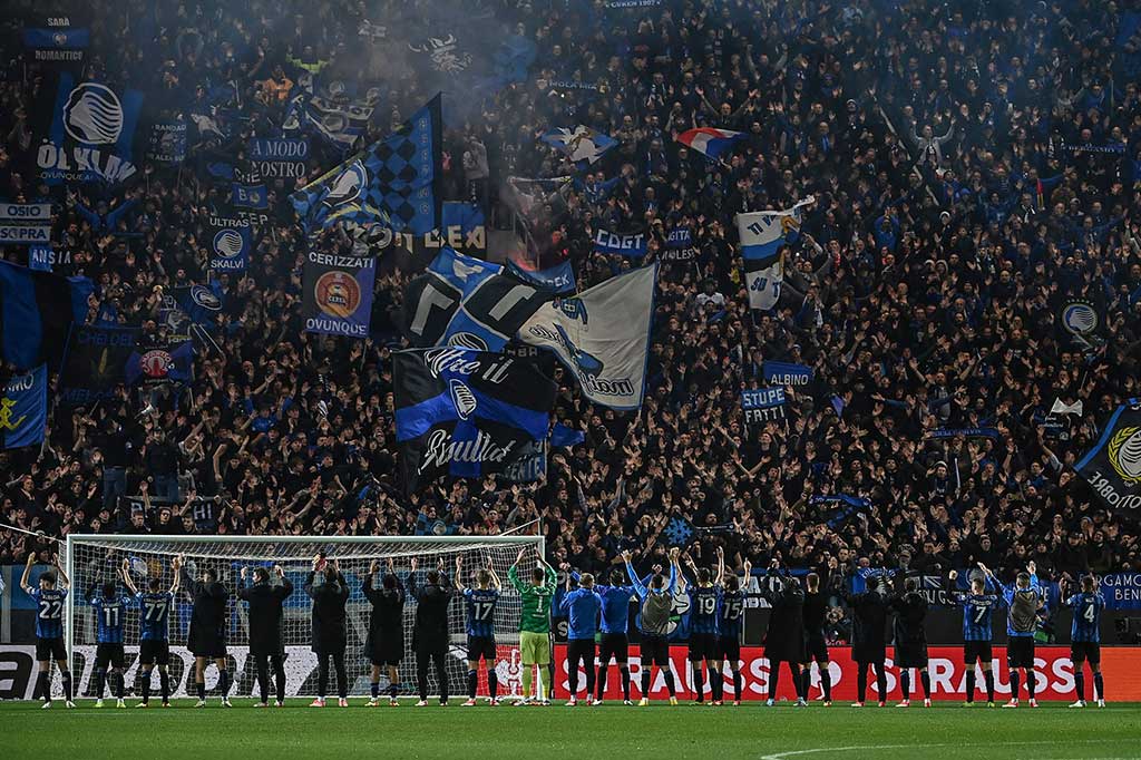 Atalanta melaju ke semifinal Liga Europa 2023/24 usai menyingkirkan Liverpool dengan agregat 3-1. The Reds gagal lolos ke babak selanjutnya meski menang 1-0 di leg kedua di Stadion Atleti Azzurri d'Italia pada Jumat, 19 April 2024 dini hari WIB.