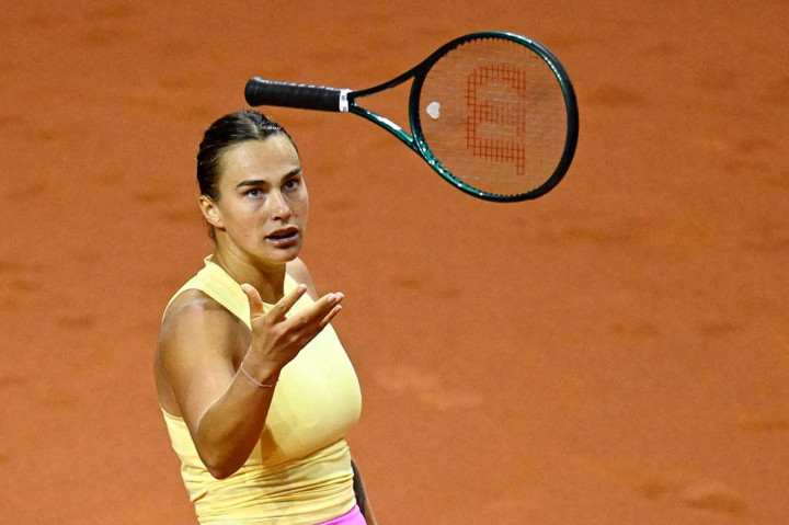 Juara bertahan Wimbledon Marketa Vondrousova mengalahkan peringkat dua dunia dan runner up Stuttgart tiga kali Sabalenka 3-6, 6-3, 7-5.