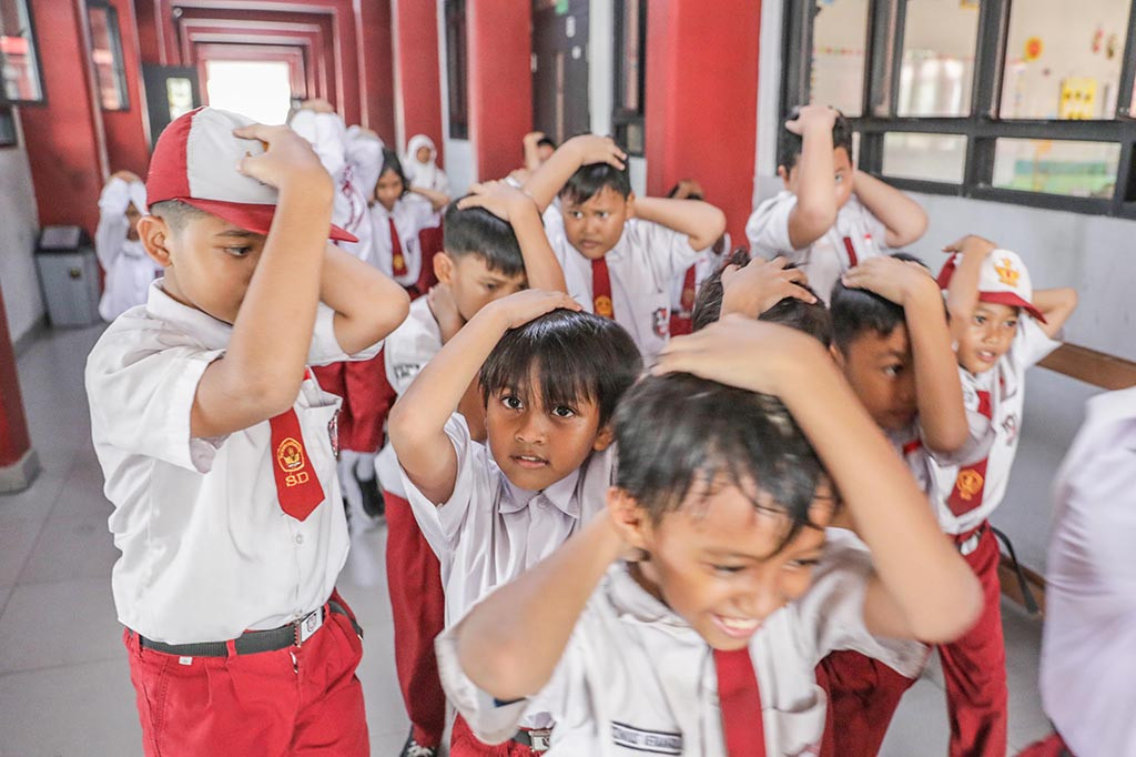 Pelatihan mitigasi yang diselenggarakan BPDB DKI Jakarta itu bertujuan menyosialisasikan cara penyelamatan dan penanganan pertama bahaya gempa bumi.