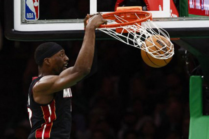 Bam Adebayo menambahkan 21 poin, Jaime Jaquez Jr 14 poin, dan Nikola Jovic 11 poin.