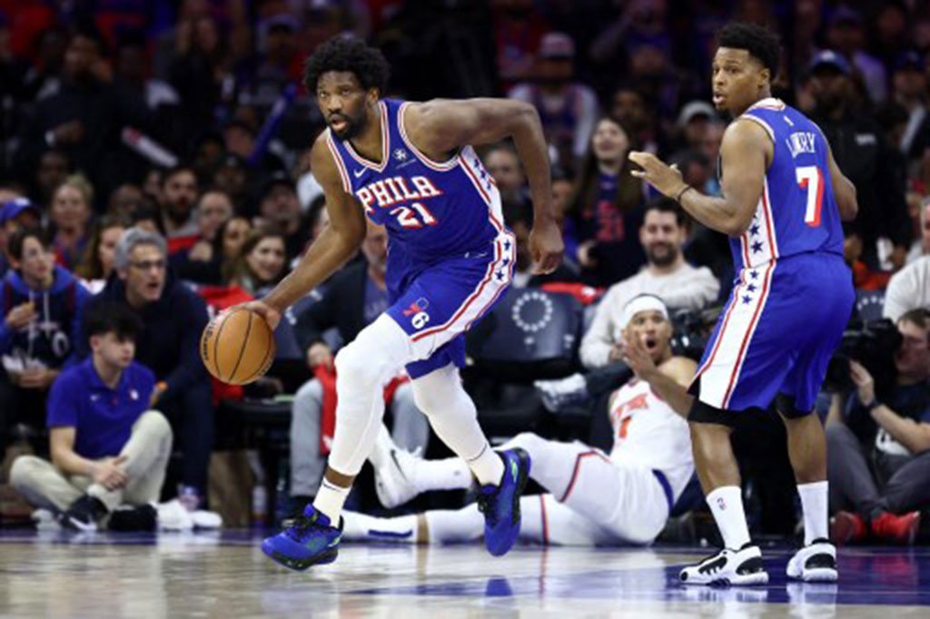 Embiid mencetak lima tembakan tripoin dengan akurasi 71,4 persen, membuat angka dari 19 free throw dari 21 kesempatan, melakukan delapan rebound dan empat assist.