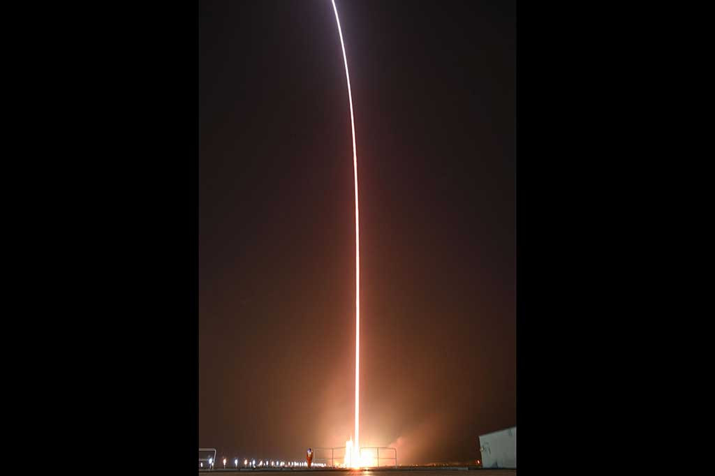 Ini adalah misi terbaru dalam program luar angkasa Beijing yang bertujuan mengirim astronaut ke Bulan pada 2030.