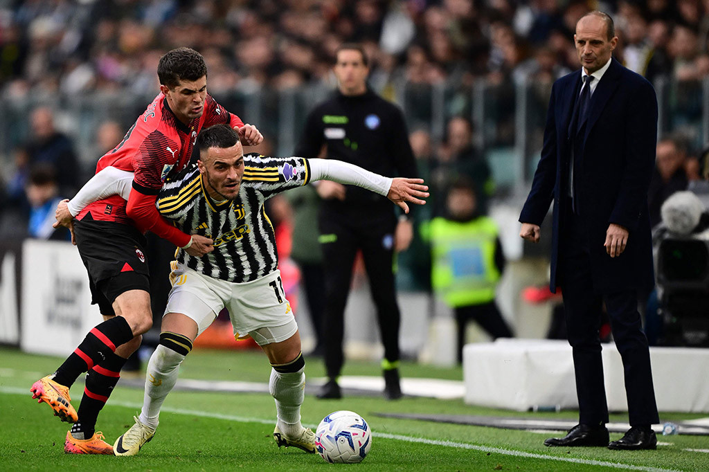 Memasuki babak kedua, Juve mendapatkan dua peluang emas lewat tendangan Filip Kostic serta Danilo, akan tetapi keduanya dapat dihalau Marco Sportiello.