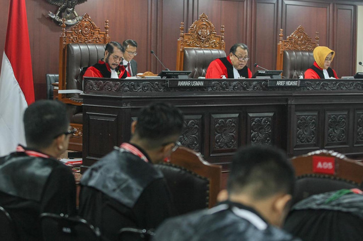 Mahkamah Konstitusi (MK) mulai menggelar penanganan perkara Perselisihan Hasil Pemilihan Umum (PHPU) Pemilihan Legislatif (Pileg) 2024 pada Senin, 29 April 2024 pagi.