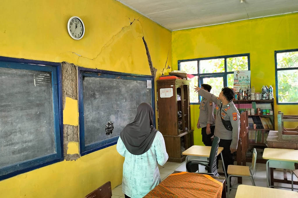 Bencana yang telah terjadi di wilayahnya, pemerintah daerah menyatakan status tanggap darurat ditetapkan selama 14 hari ke depan.