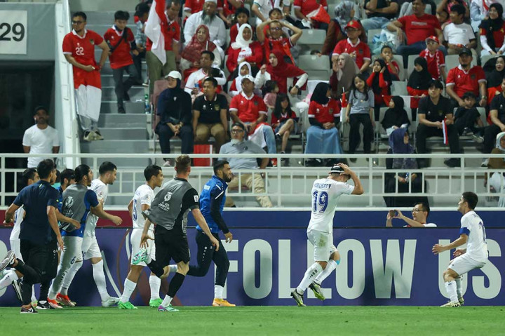 Uzbekistan akhirnya pecah telur ketika kolaborasi dua pemain pengganti mereka, Muhammadkodir Hamralev dan Khusayin Norchaev memanfaatkan kelengahan Indonesia. Crossing Hamralev mampu diselesaikan oleh sontekan Norchaev yang berada di antara dua bek Indonesia pada menit ke-68. Uzbekistan unggul 1-0.