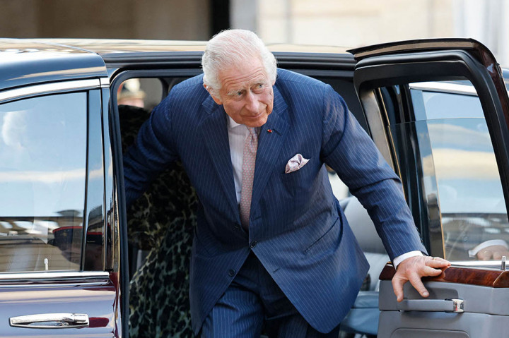 Charles, 75, menangguhkan tugas-tugas publik pada bulan Februari setelah kanker ditemukan ketika dia dirawat karena pembesaran prostat pada bulan sebelumnya.