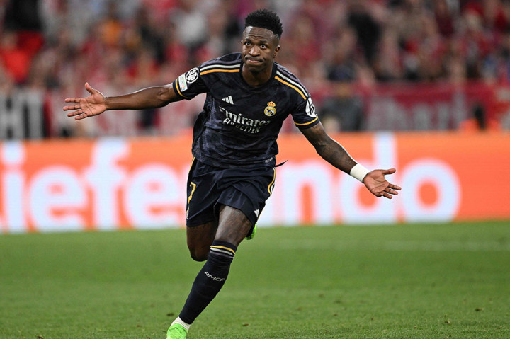 Wakil Spanyol Real Madrid unggul lebih dulu pada menit 24 melalui Vinicius Junior. Menerima umpan matang Toni Kroos, striker asal Brasil tersebut lolos dari perangkap offside tuan rumah yang menerapkan garis pertahanan terlalu tinggi. Skor 0-1 untuk tim tamu dan bertahan hingga turun minum.