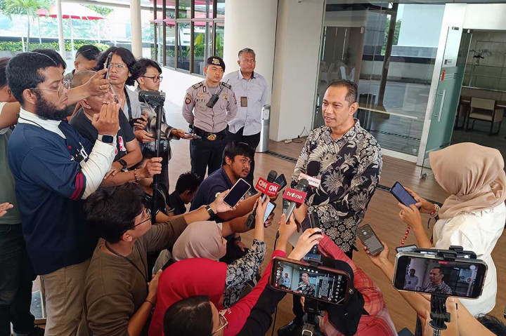 Penundaan dinilai penting untuk kepastian kasusnya. Ghufron meyakini keputusannya melakukan gugatan di PTUN Jakarta sudah dalam forum yang tepat.