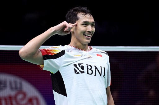 Kemenangan kedua dicatatkan oleh tunggal putra kedua Jonatan Christie atas Cho Geon Yeop melalui rubber game dengan skor 17-21, 21-17, 21-10.
