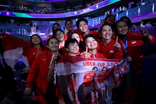 Kepastian itu didapatkan setelah Komang Ayu Cahya Dewi memenangkan laga rubber game sengit atas wakil Korea Selatan Kim Min Sun 17-21, 21-16, 21-19 di Chengdu Hi Tech Zone Sports Center Gymnasium, Chengdu, Tiongkok.