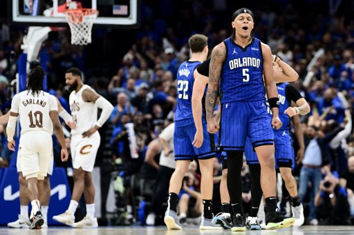 Magic mengakhiri gim keenam dengan kemenangan 103-96 atas Cavs dalam laga yang digelar di Kia Center Orlando Florida, Sabtu, 4 Mei 2024, sekalgus memberikan asa babak semifinal bagi Orlando.