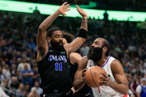 Skor tertinggi Clippers dicetak oleh pemain cadangan Norman Powell dengan 20 poin. James Harden menambahkan 16 poin dan 13 assist, Ivica Zubac 17 poin serta 11 rebound, dan Terance Mann 14 poin.