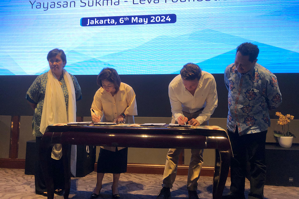 Ahmad mengatakan upaya mencapai kemandirian itu dilakukan dengan berbagai cara. Misalnya menggandeng universitas dan lembaga di dalam maupun luar negeri.