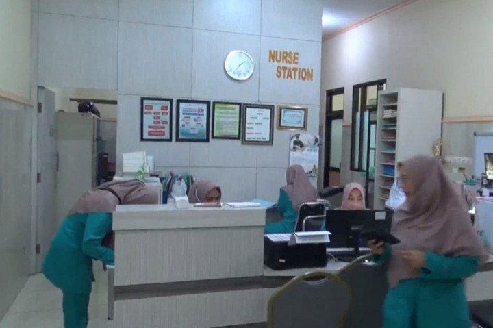 Bulan April mei pasien yang masuk di RSI Muhammadiyah Kendal ada 21 pasien yang positif DBD. Sedangkan korban meninggal tidak ada. Kebanyakan anak-anak namun orang dewasa juga ada.